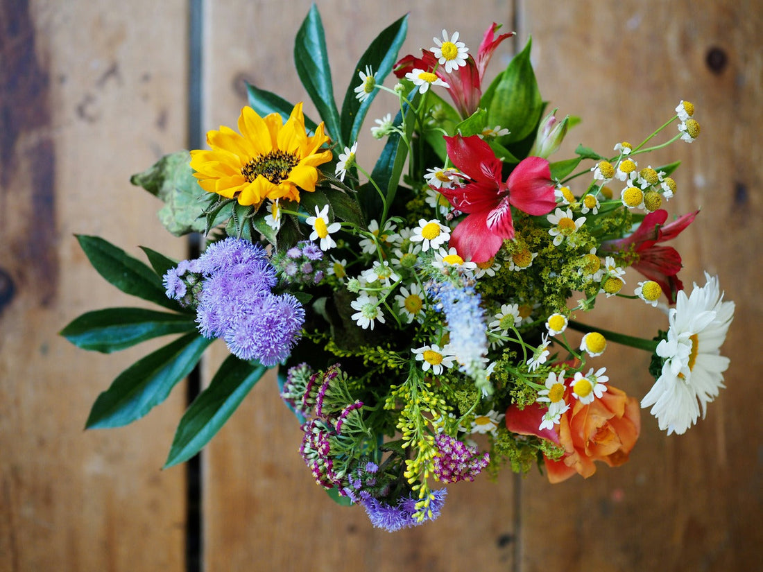 Flower Bouquet Delivery – Fresh Blooms at Your Doorstep