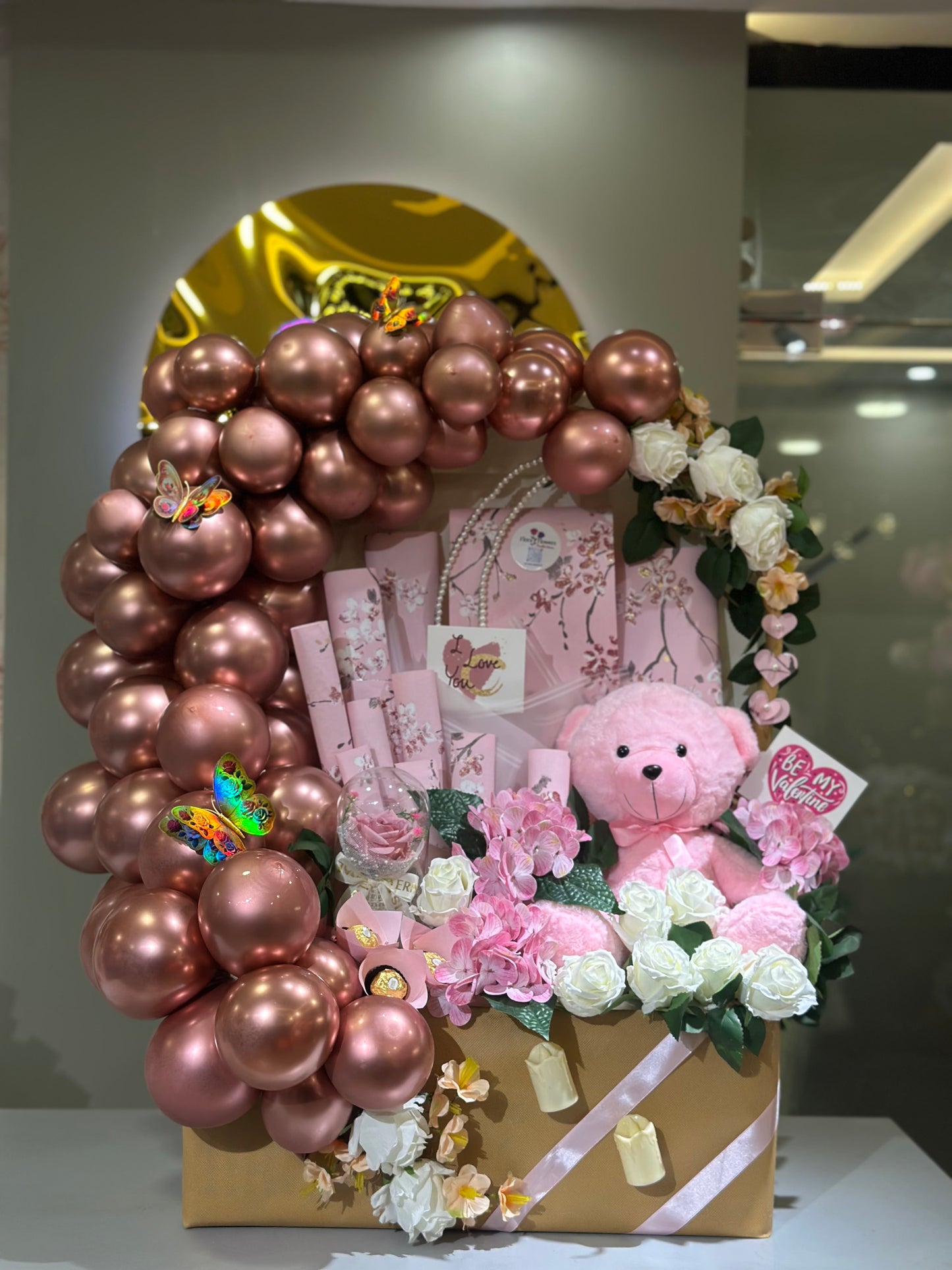 Blush Royale Valentine Hamper